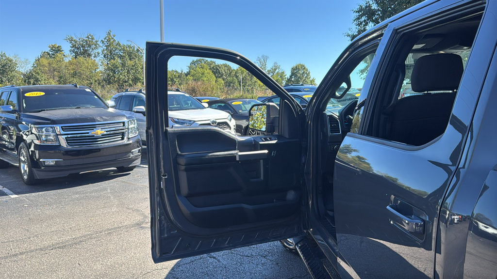 Used 2016 Ford F150 XLT w/ Equipment Group 302A Luxury AWD/4WD image 15