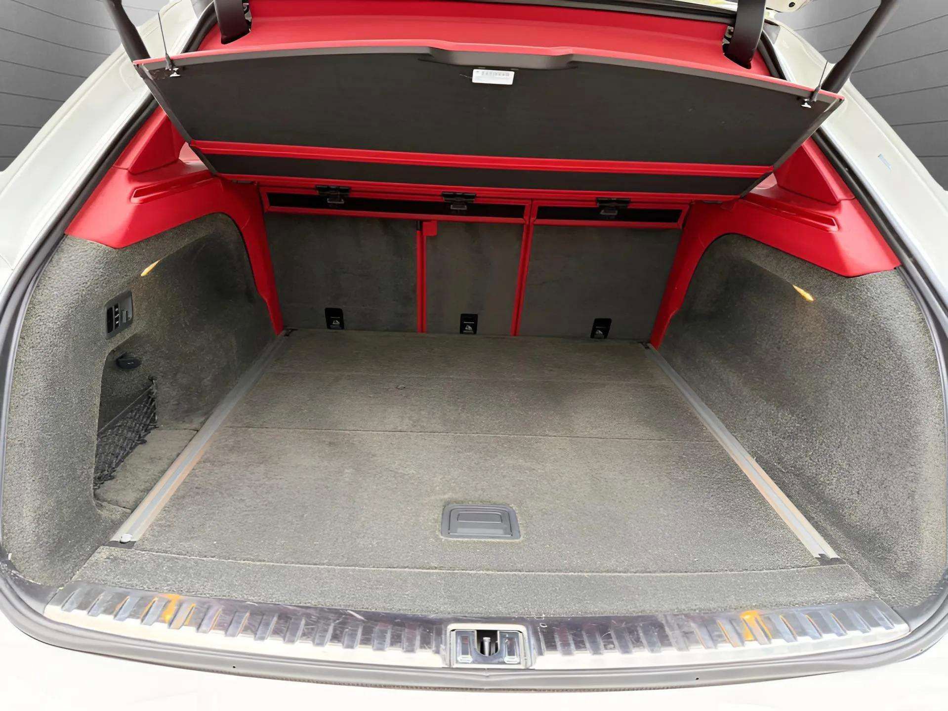 Certified 2022 Bentley Bentayga image 37