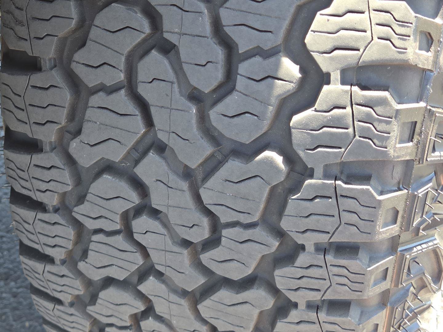 Used 2025 Ford Bronco Badlands AWD/4WD image 13