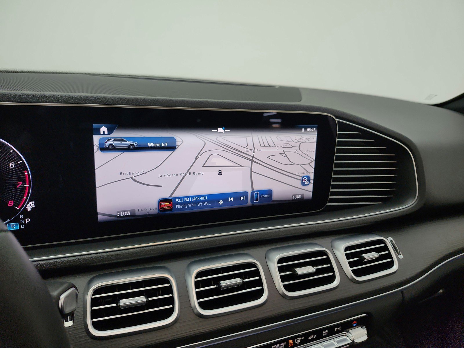 Used 2024 Mercedes-Benz GLE 350 4MATIC image 13