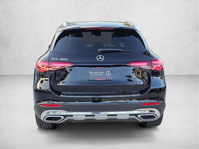 Used 2025 Mercedes-Benz GLC 300 image 7