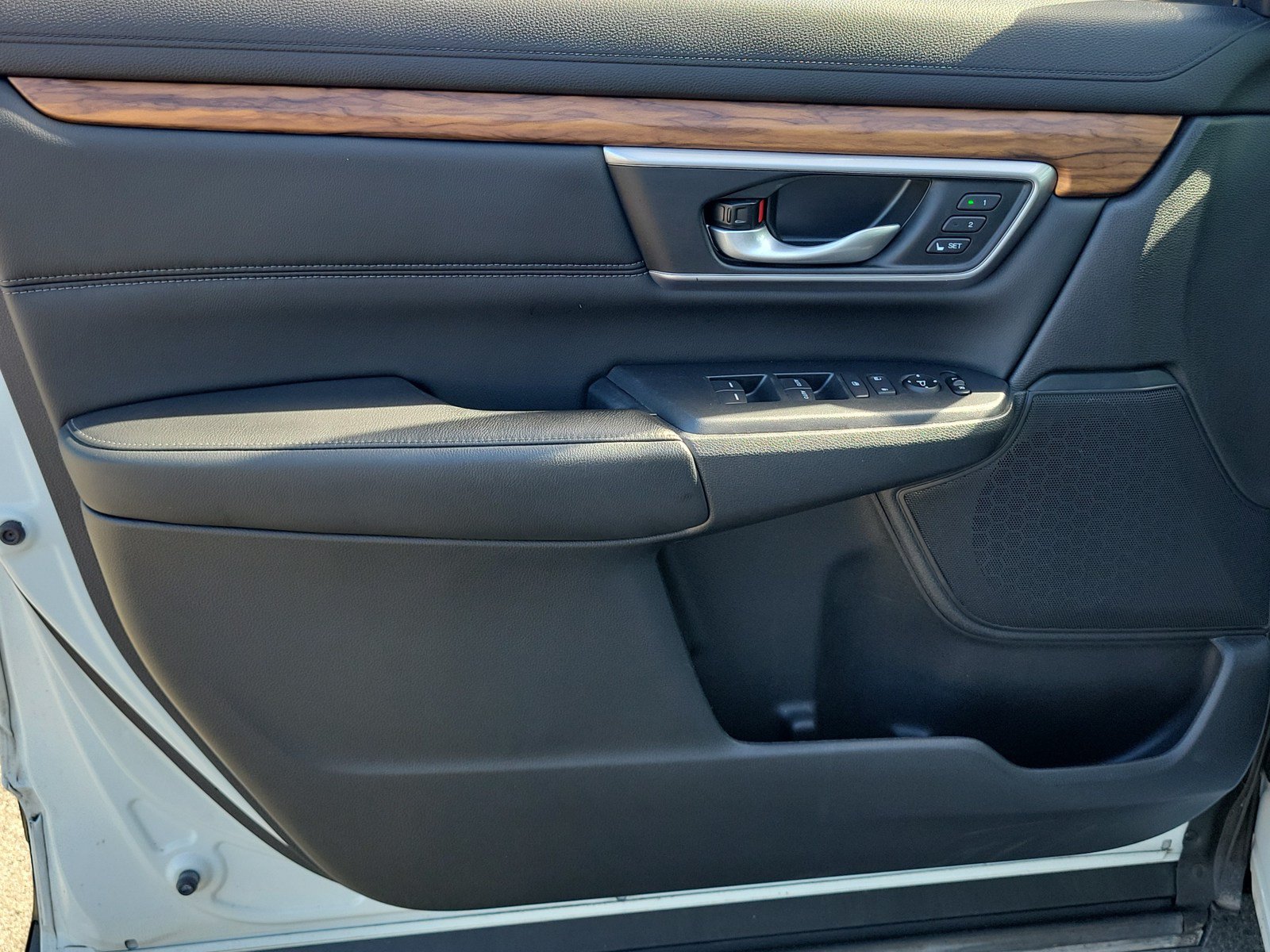 Used 2020 Honda CR-V Touring image 13