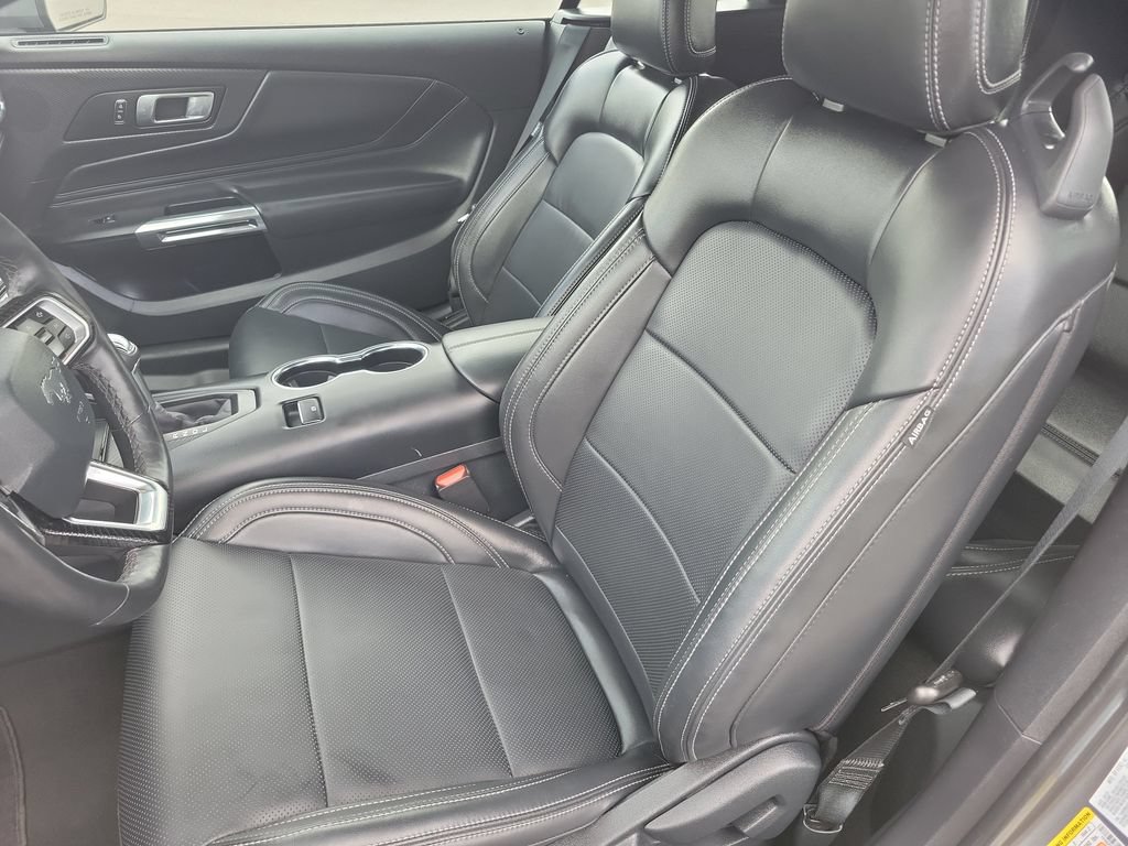 Used 2025 Ford Mustang Premium RWD image 11