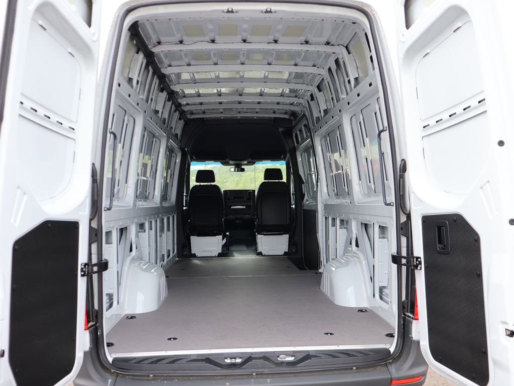 New 2025 Mercedes-Benz Sprinter 2500 image 18