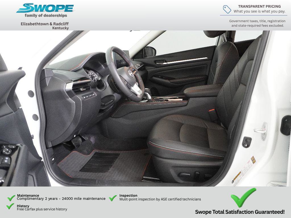 Used 2024 Nissan Altima 2.0 SR FWD image 13