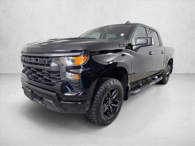 Used 2023 Chevrolet Silverado 1500 Custom Trail Boss w/ Midnight Edition AWD/4WD image 7