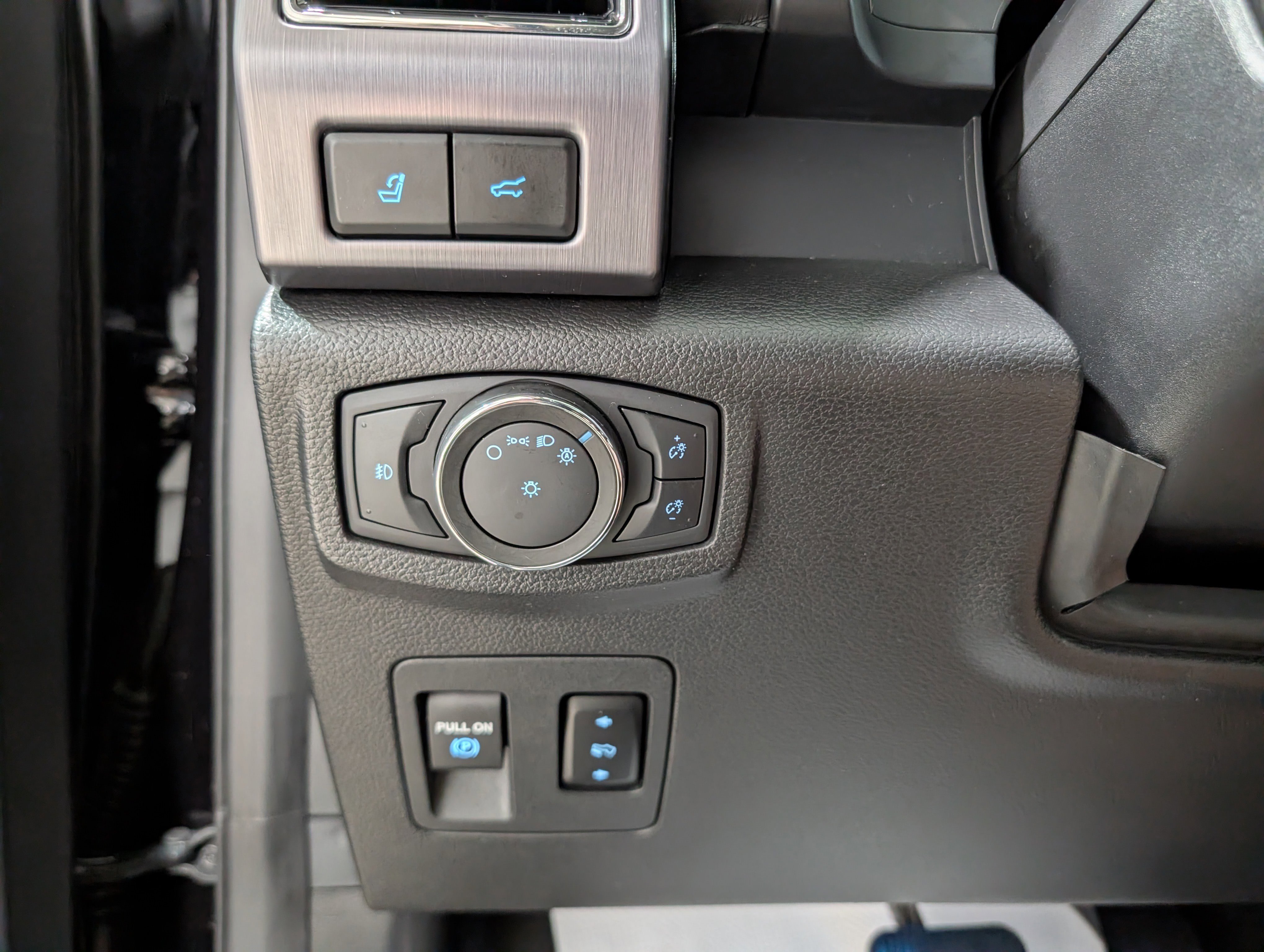 Used 2020 Ford Expedition Platinum image 18