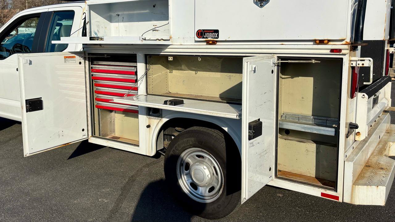 Used 2019 Ford F350 XL w/ Power Equipment Group RWD image 9