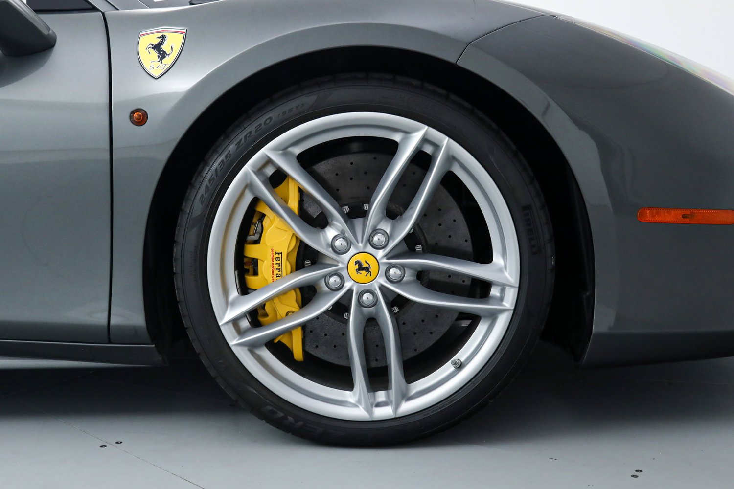 Used 2017 Ferrari 488 GTB image 37
