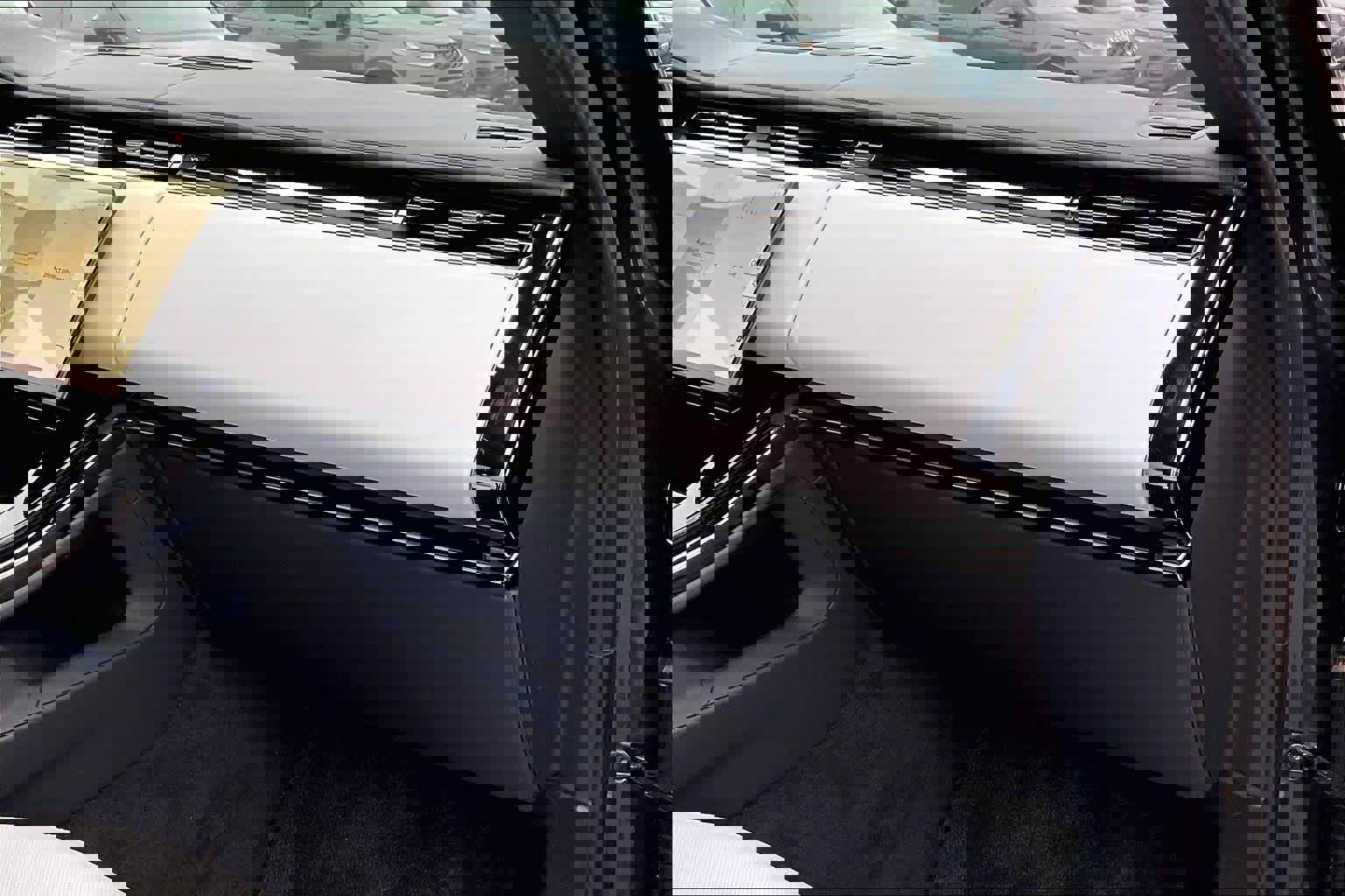 Used 2025 Land Rover Range Rover Sport Dynamic SE image 19