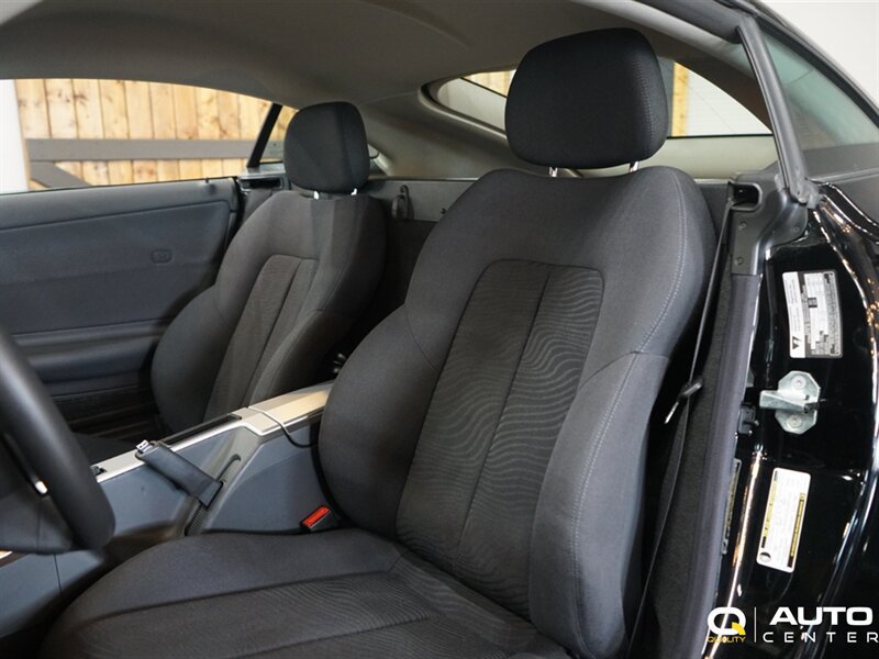 Used 2006 Chrysler Crossfire Coupe RWD image 12