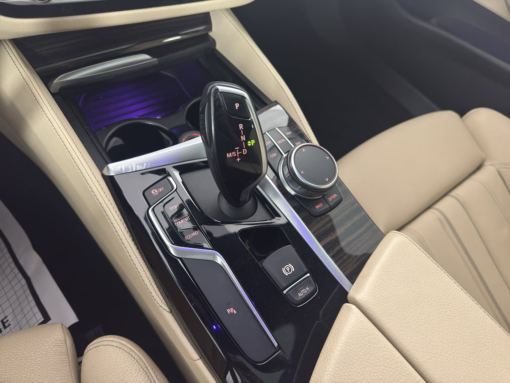Used 2020 BMW 540i w/ M Sport Package RWD image 24