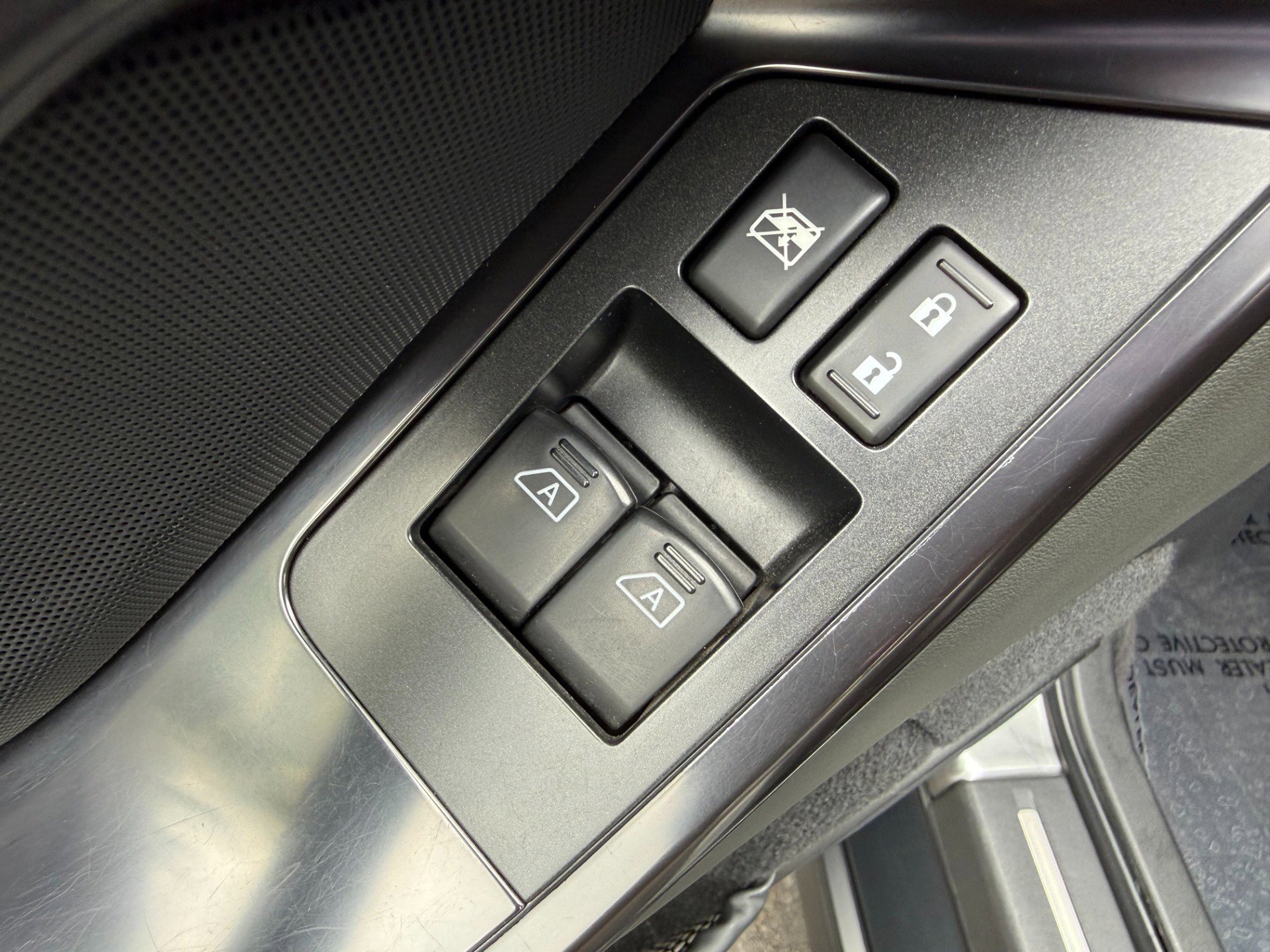 Used 2012 Nissan GT-R Premium AWD/4WD image 26