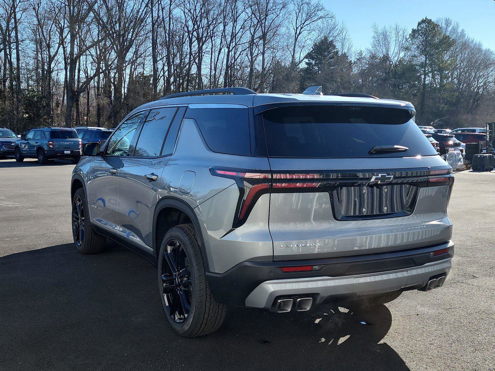 New 2026 Chevrolet Traverse LT w/ Driver Confidence Package image 3