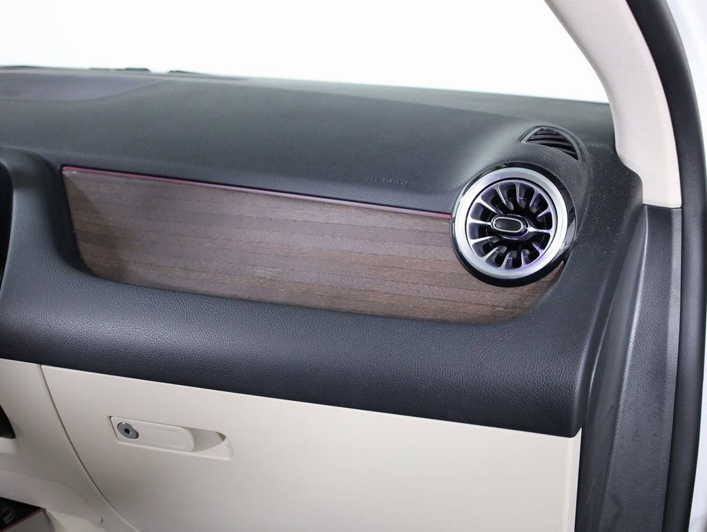 Certified 2023 Mercedes-Benz GLA 250 4MATIC w/ Premium Package image 49