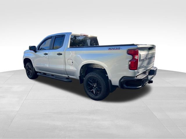 Used 2019 Chevrolet Silverado 1500 Custom Trail Boss w/ Custom Convenience Package AWD/4WD image 4