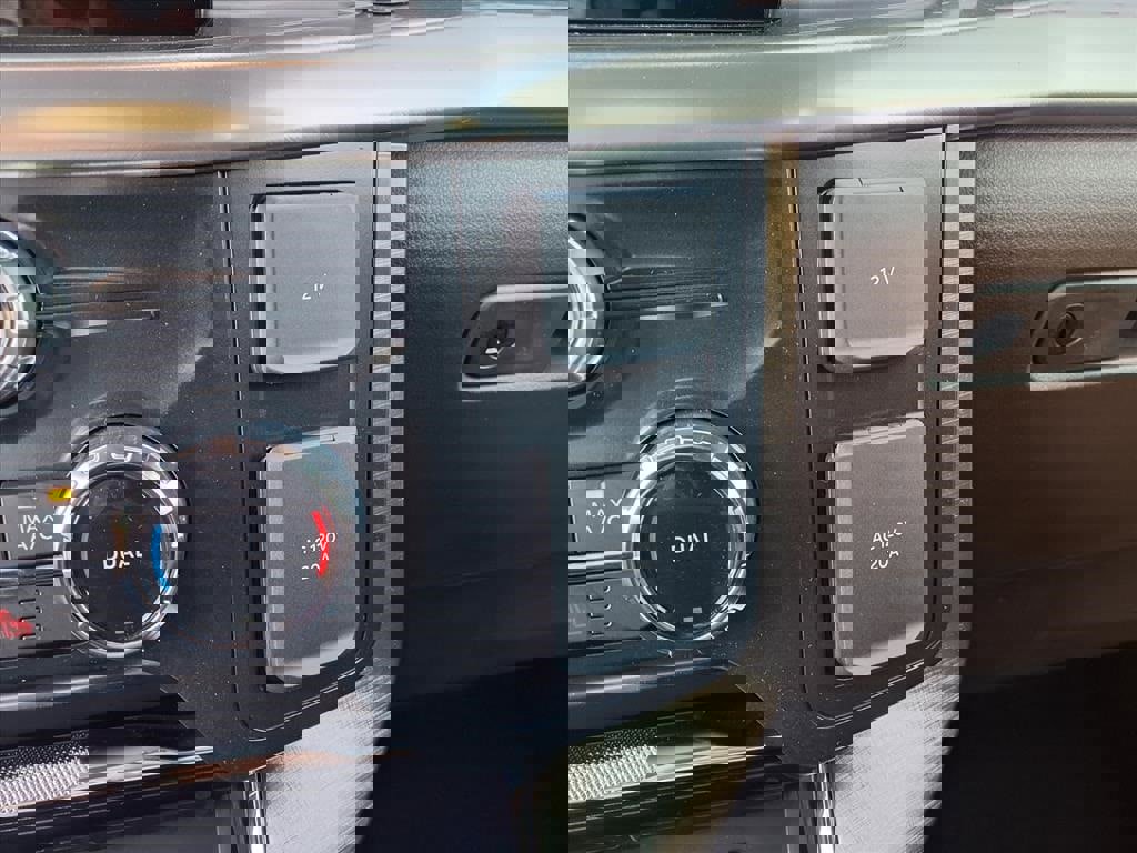 New 2025 Ford F150 King Ranch w/ FX4 Off-Road Package image 12