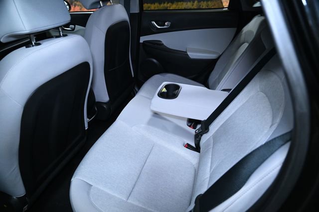 Used 2023 Hyundai Kona SE w/ Cargo Package image 41