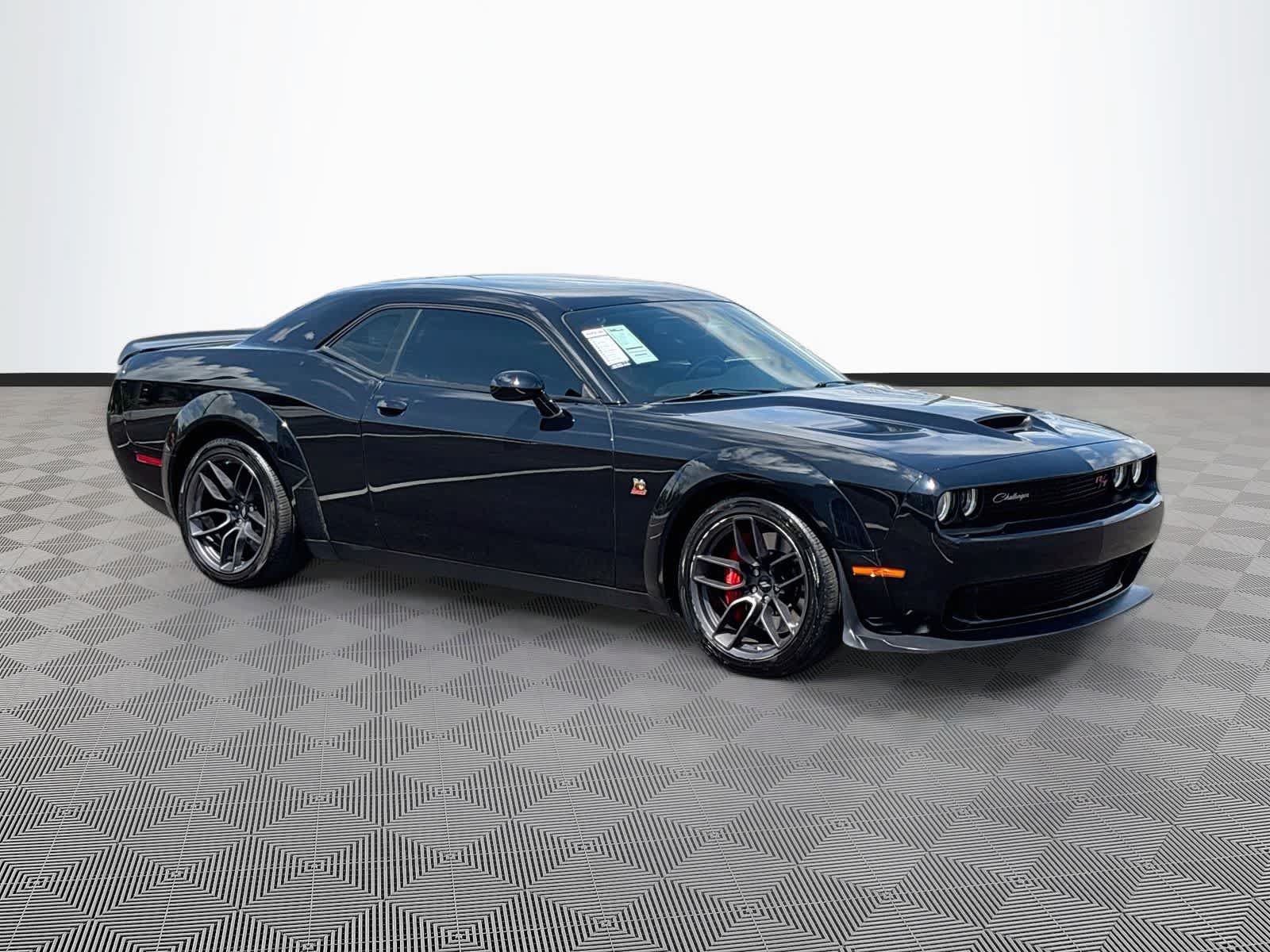 Used 2020 Dodge Challenger R/T Scat Pack RWD image 3