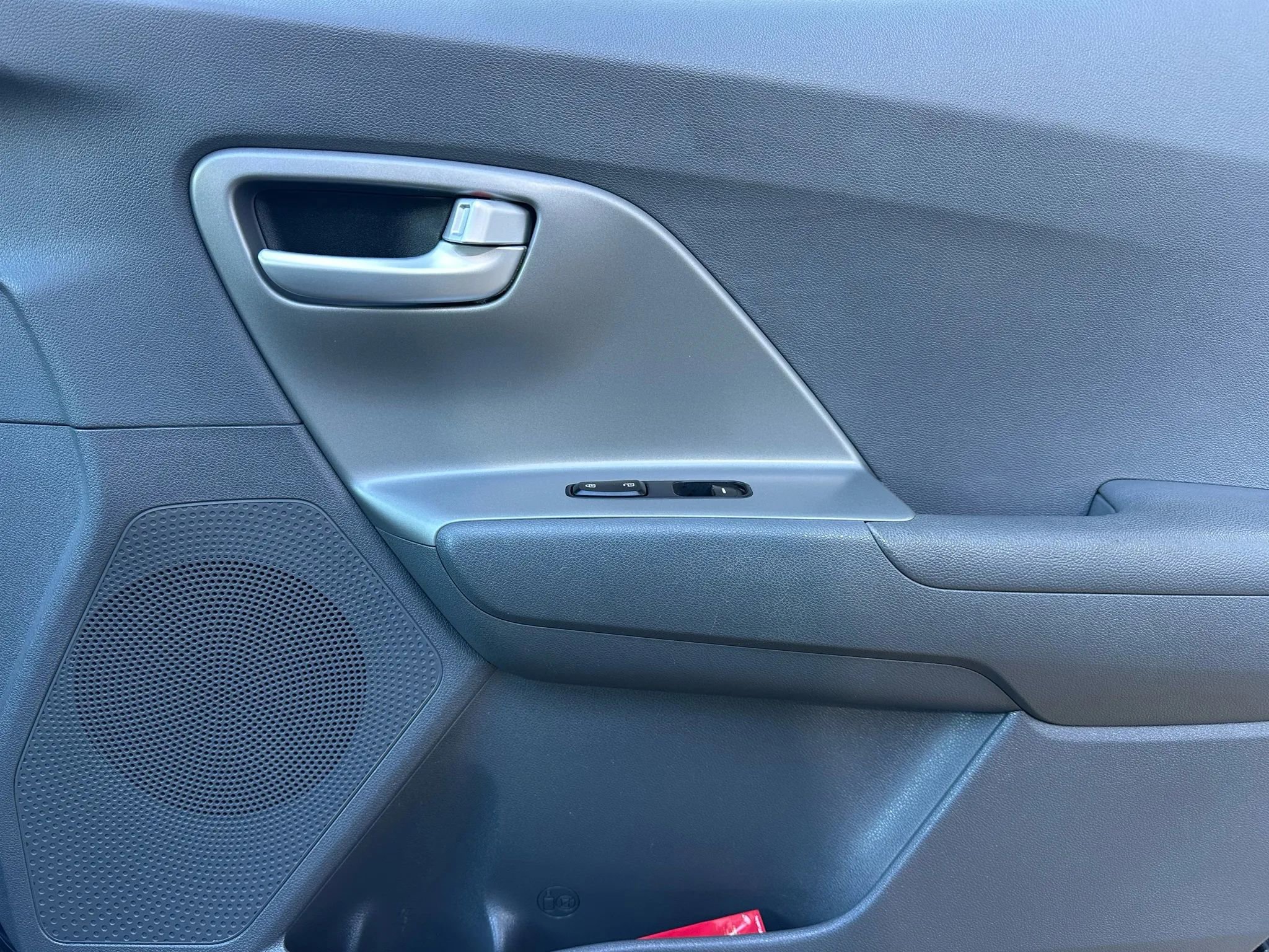 Used 2018 Kia Niro LX image 15