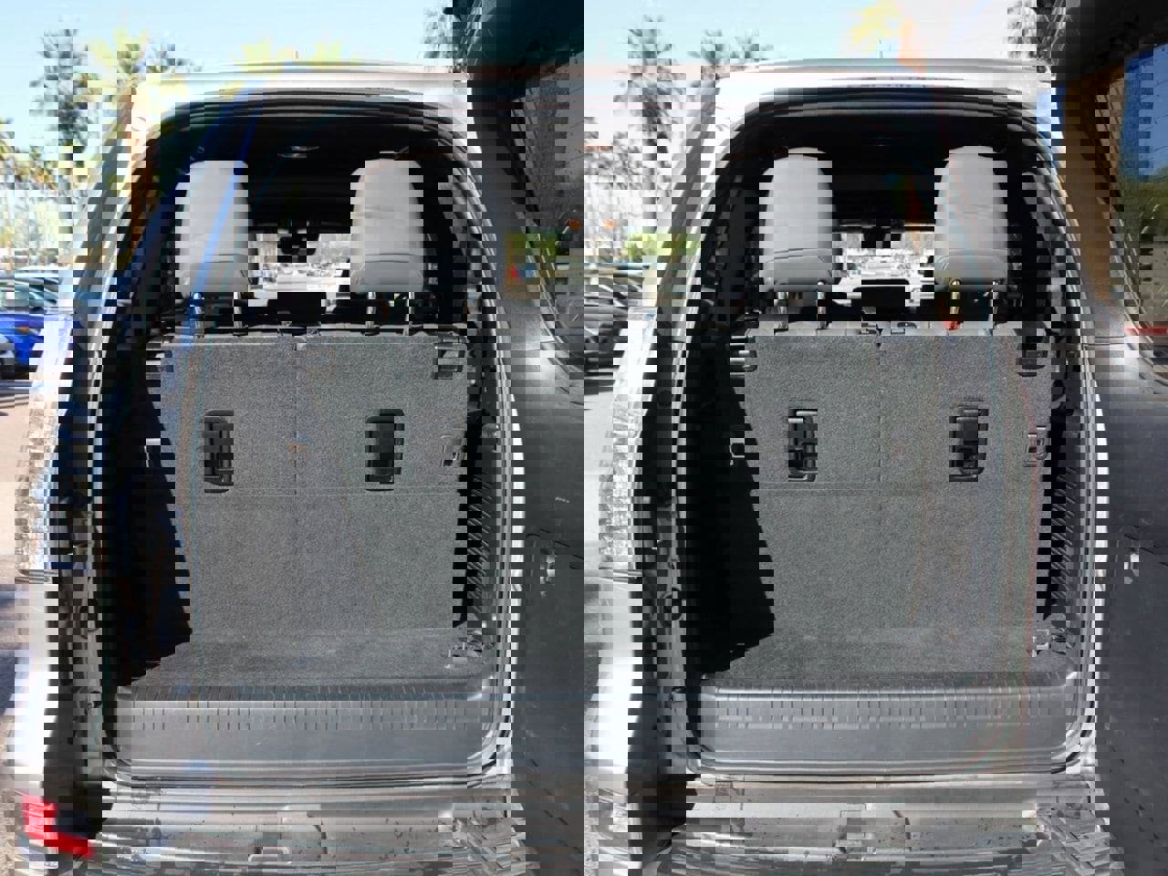 Used 2020 Lexus GX 460 Premium w/ Premium Package image 12