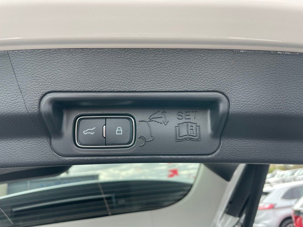 New 2026 Ford Explorer Active image 36