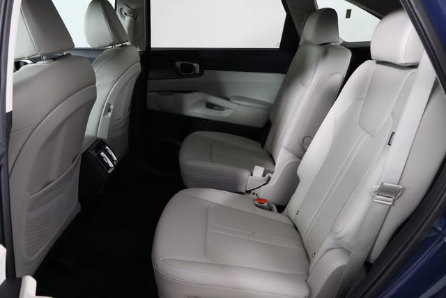 Certified 2025 Kia Sorento EX FWD image 17