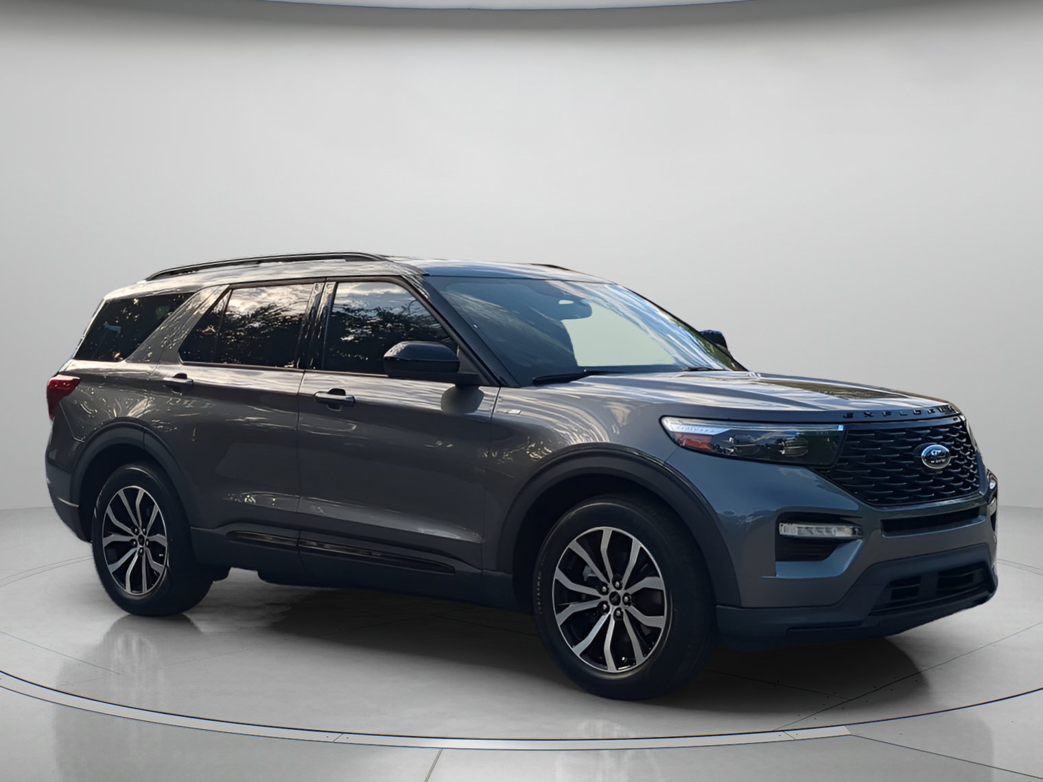 Certified 2023 Ford Explorer ST-Line w/ Class IV Trailer Tow Package RWD image 38