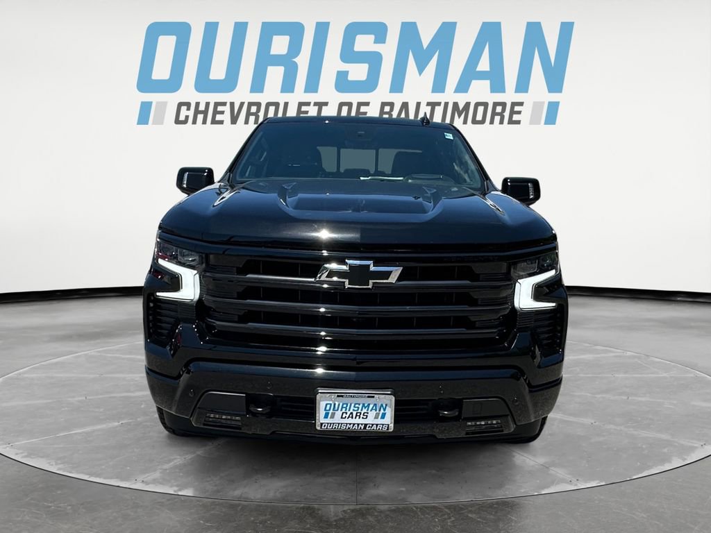 Used 2024 Chevrolet Silverado 1500 High Country w/ Technology Package AWD/4WD image 8
