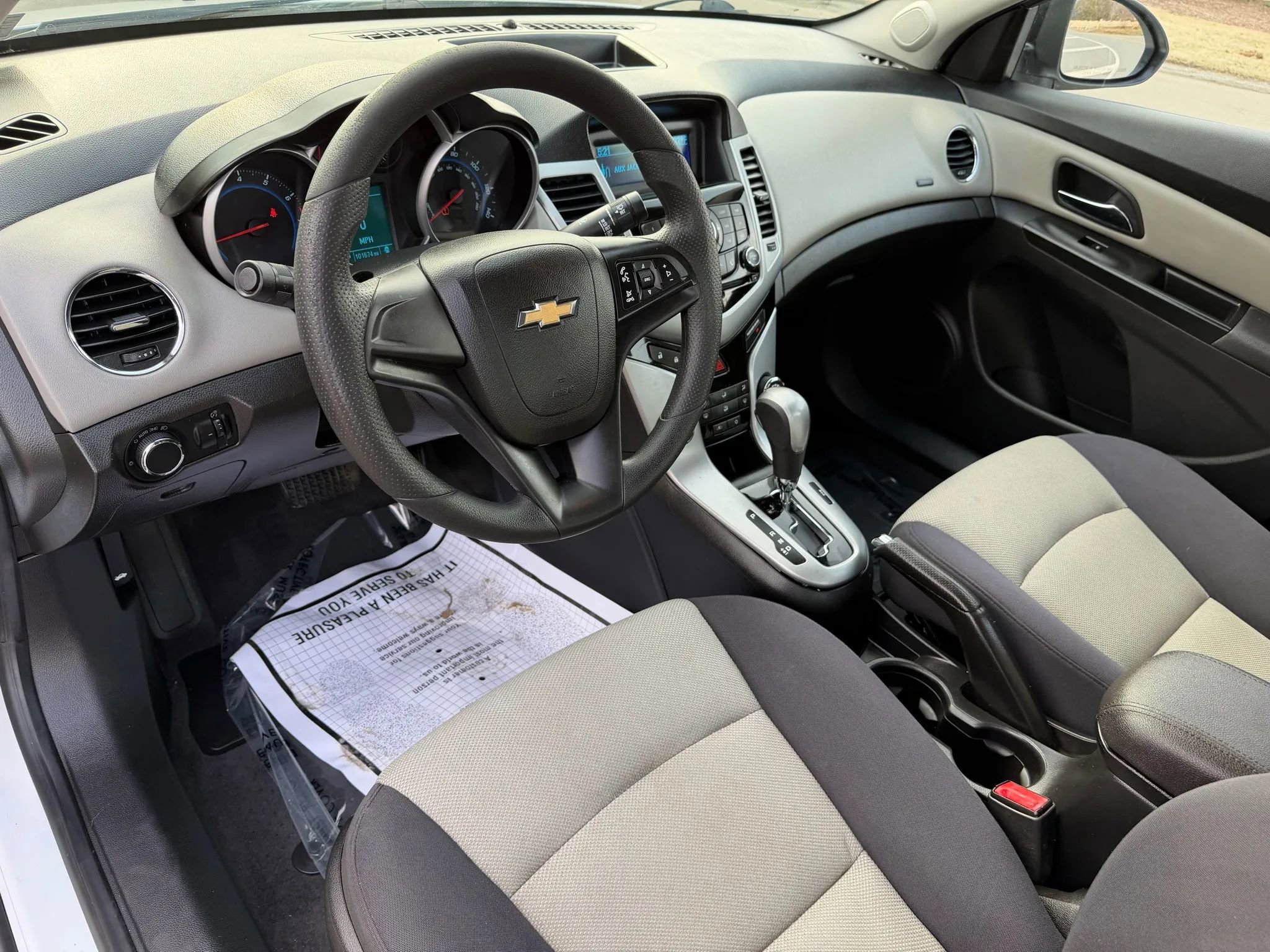 Used 2013 Chevrolet Cruze LS image 13
