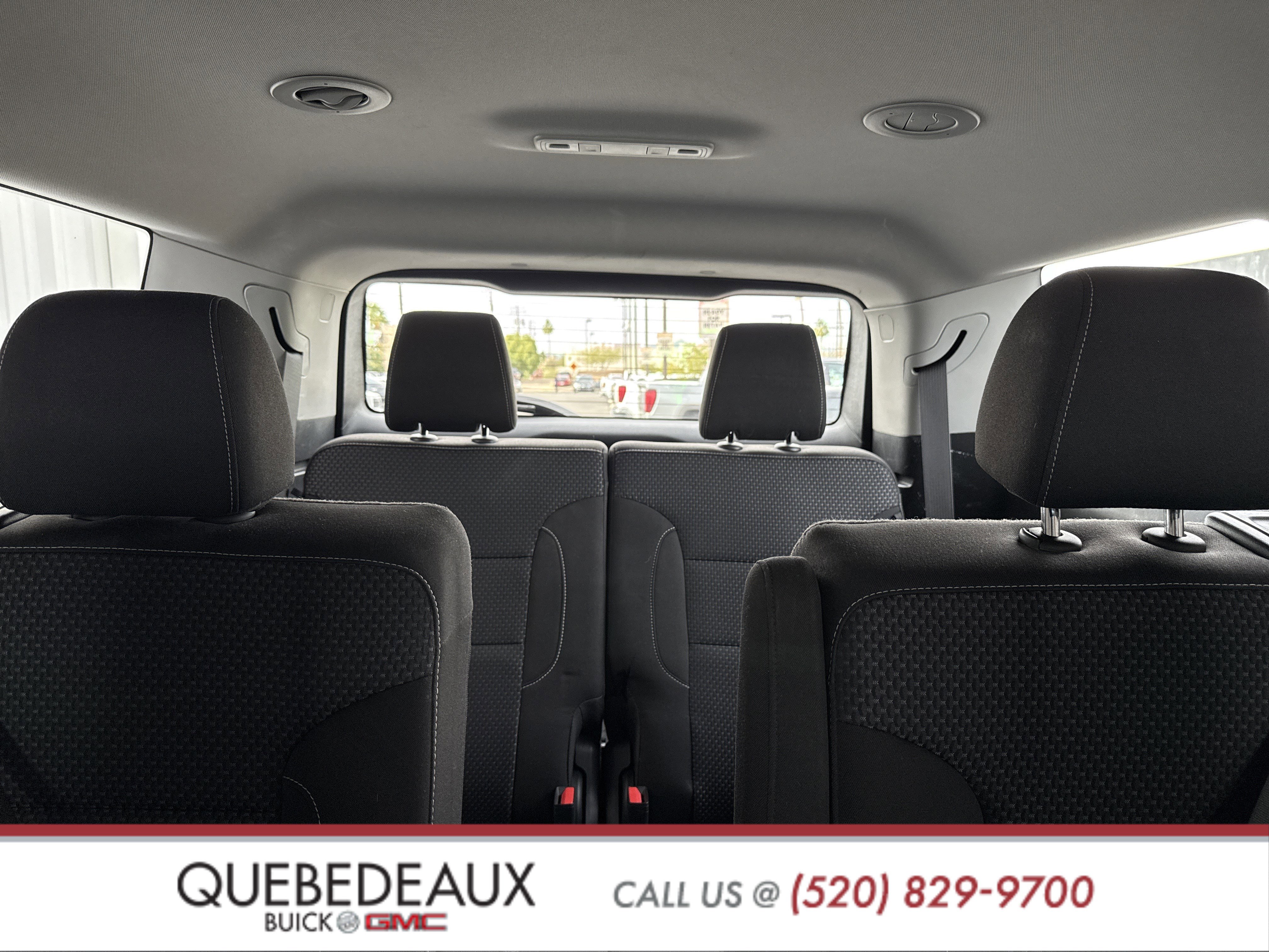 Used 2023 GMC Acadia SLE image 18