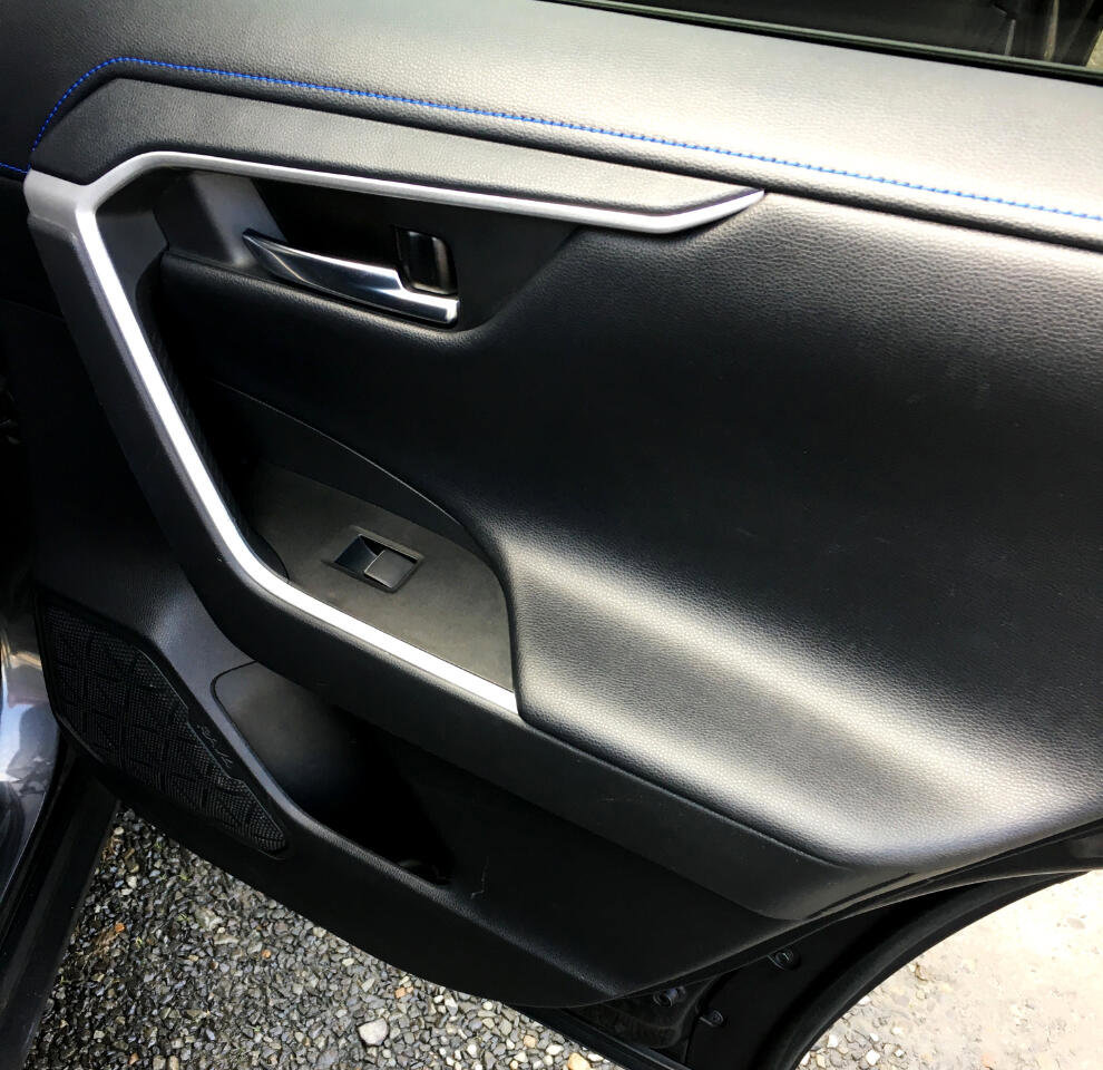 Used 2020 Toyota RAV4 XSE image 17