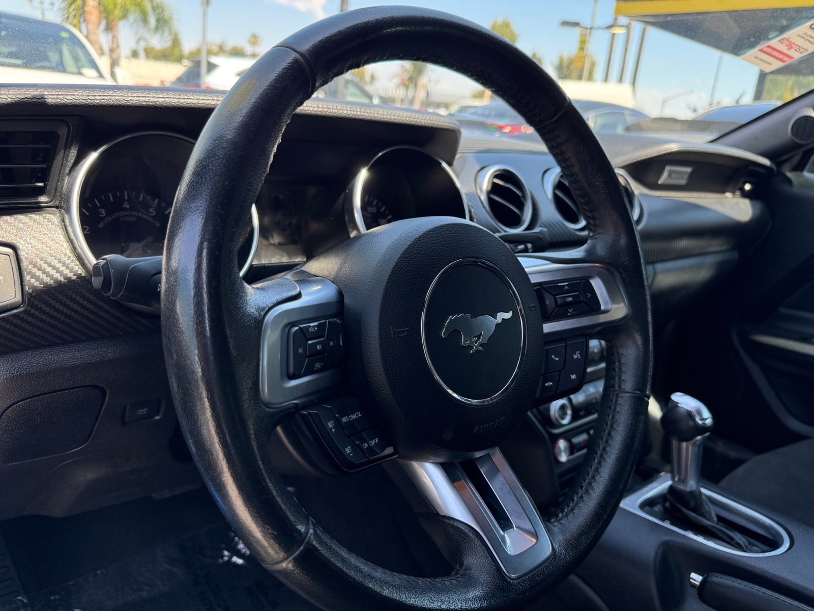 Used 2022 Ford Mustang Coupe RWD image 22