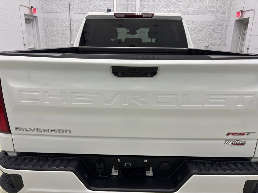 Used 2023 Chevrolet Silverado 1500 RST image 4