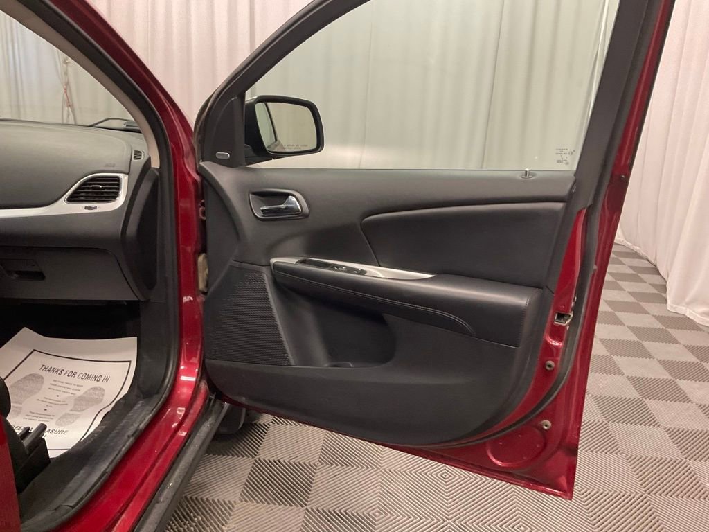Used 2011 Dodge Journey Mainstreet w/ Popular Equipment Group AWD/4WD image 27