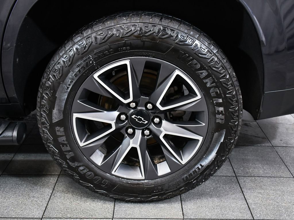 Used 2023 Chevrolet Tahoe Z71 image 9