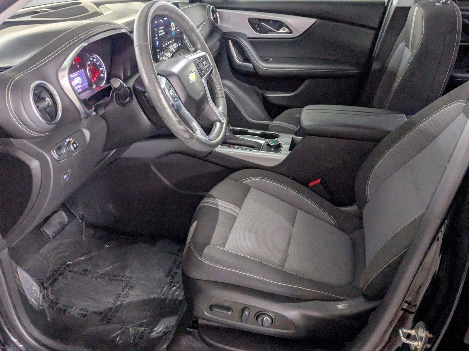 Used 2023 Chevrolet Blazer LT FWD image 15