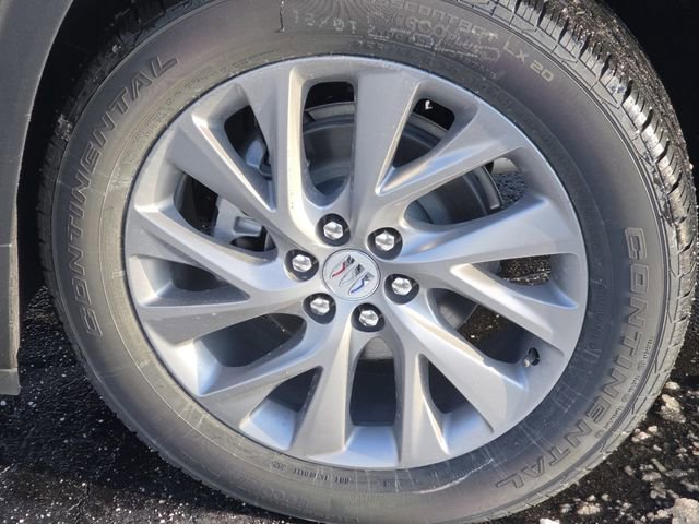 New 2026 Buick Enclave Preferred w/ Power Package image 21