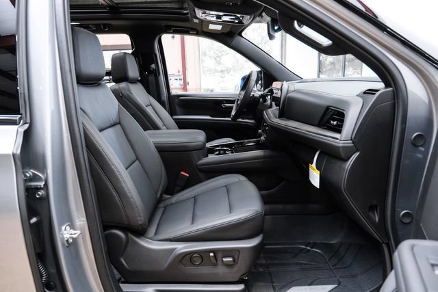 Used 2026 Chevrolet Tahoe Z71 w/ Comfort Package AWD/4WD image 64