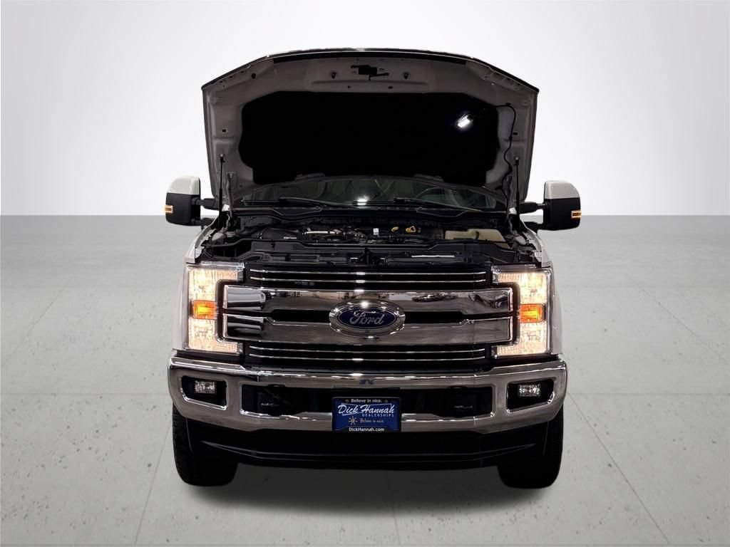 Used 2019 Ford F350 Lariat w/ Lariat Value Package AWD/4WD image 5