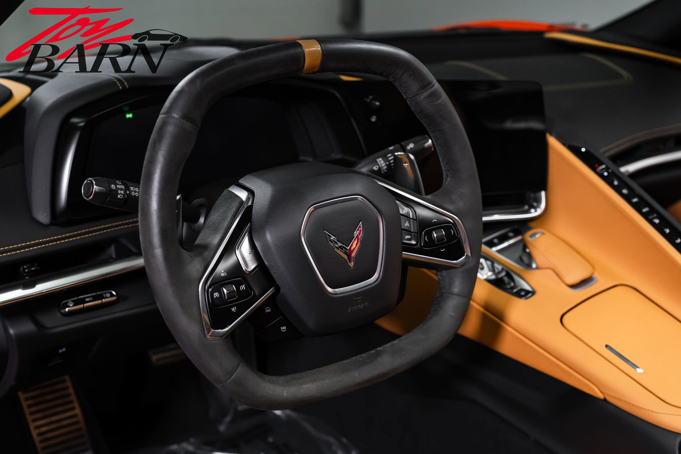 Used 2020 Chevrolet Corvette Stingray Preferred Cpe w/ 2LT Preferred Equipment Group RWD image 36