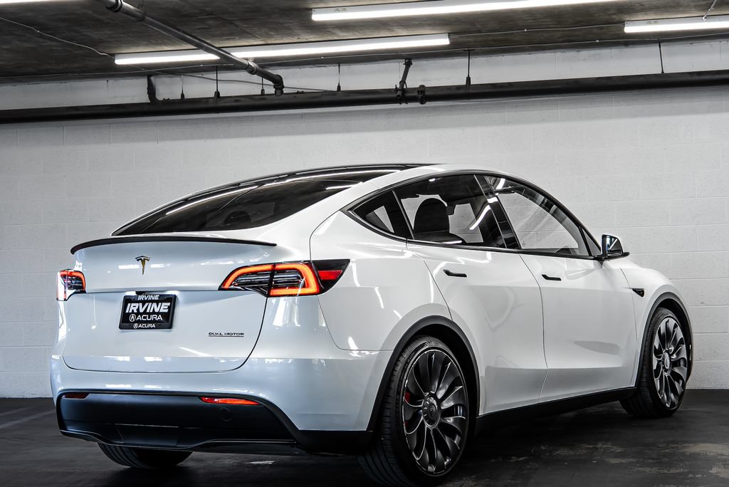 Used 2023 Tesla Model Y Performance AWD/4WD image 5