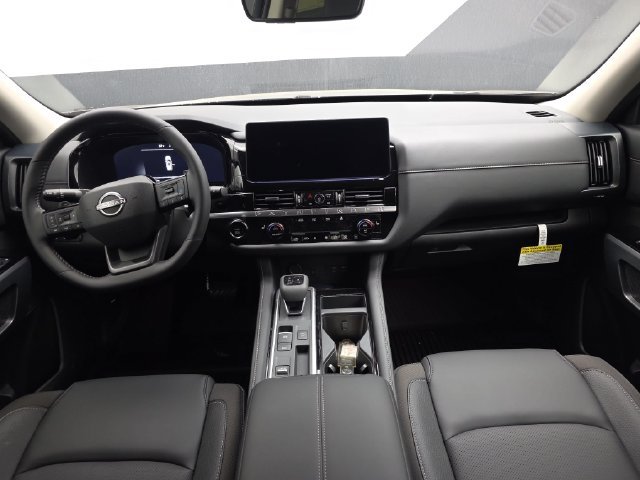 New 2026 Nissan Pathfinder SL w/ SL Premium Package FWD image 18