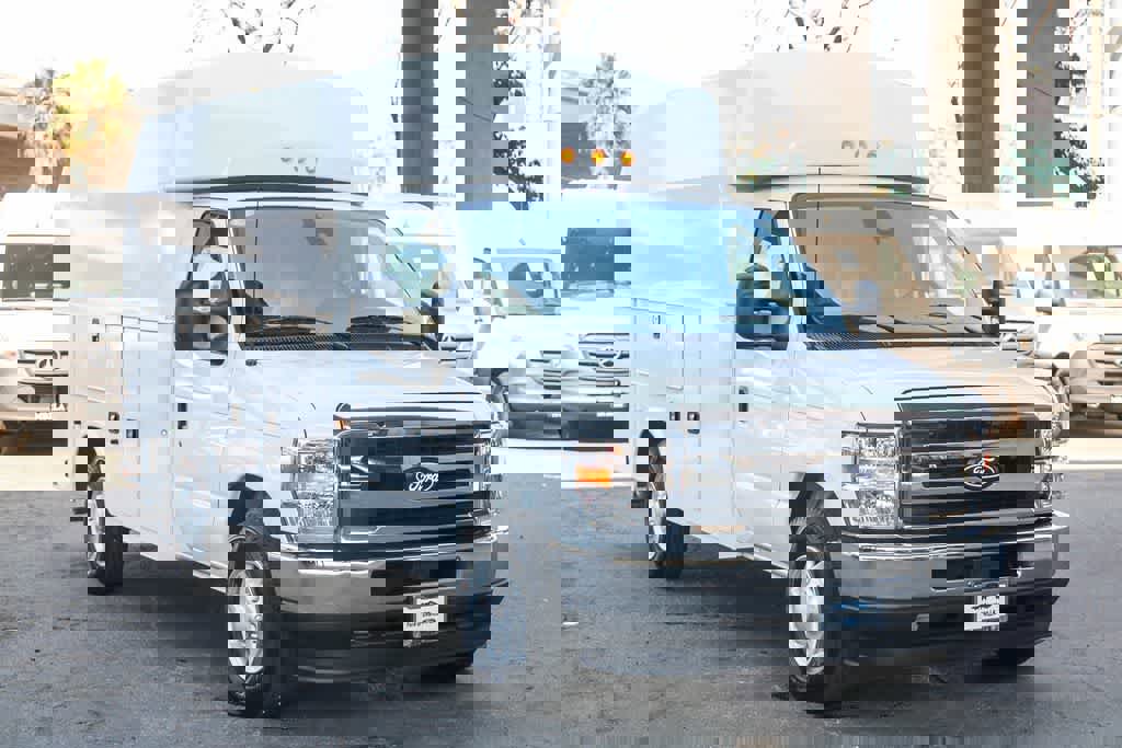 New 2026 Ford E-350 and Econoline 350 Super Duty w/ Power Equipment Group image 3