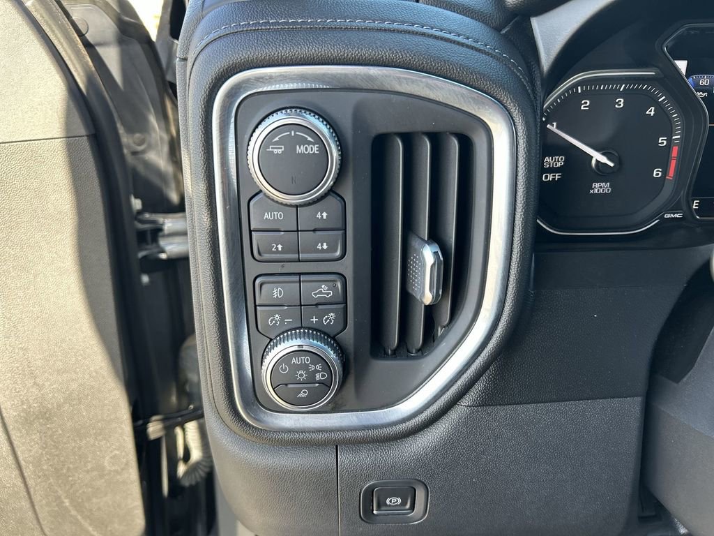 Used 2021 GMC Sierra 1500 Denali AWD/4WD image 18