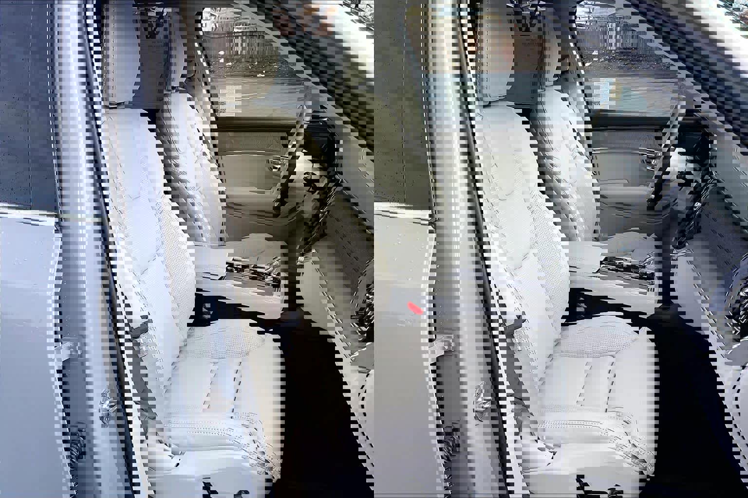 New 2026 Volvo XC90 T8 Ultra image 32