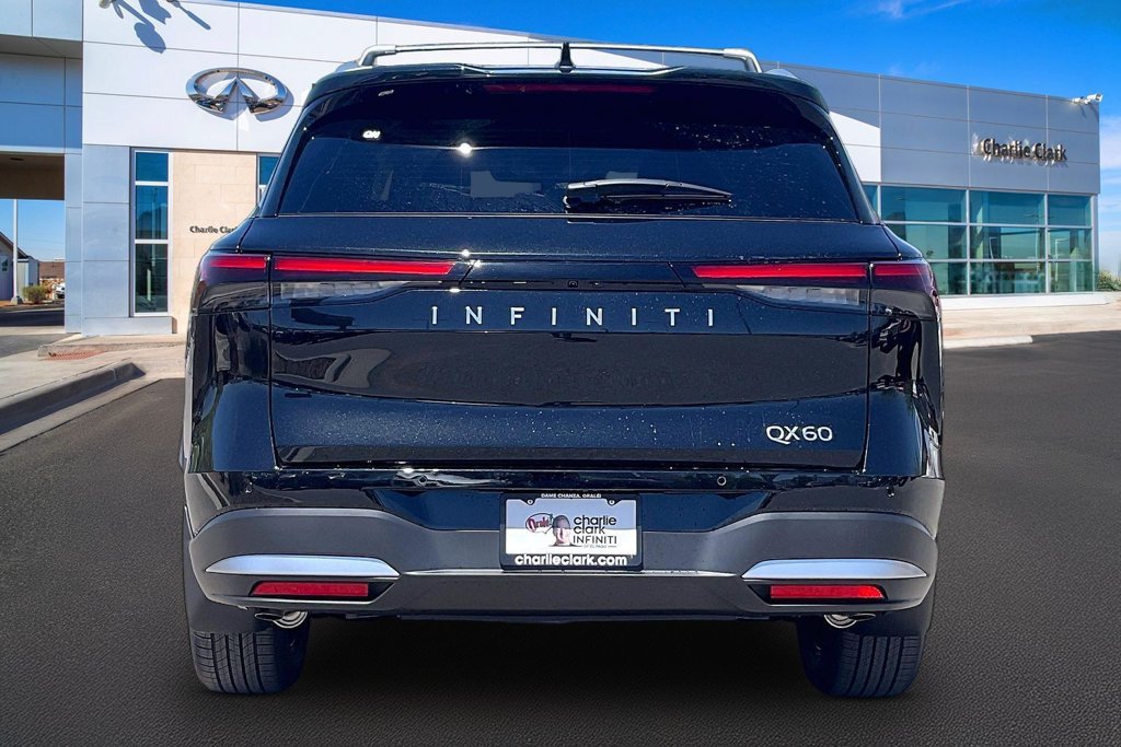 New 2027 INFINITI QX60 Luxe w/ Family Package FWD image 4