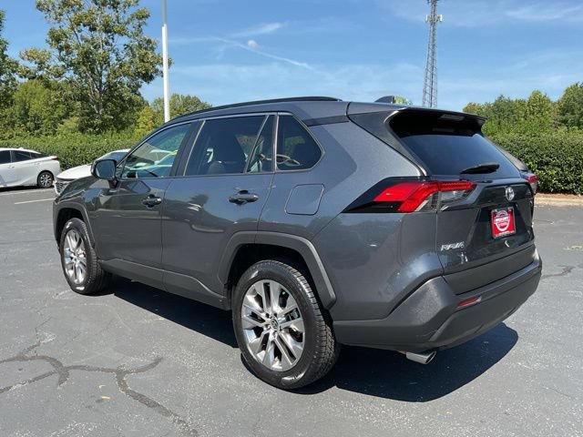 Used 2021 Toyota RAV4 XLE Premium FWD image 15