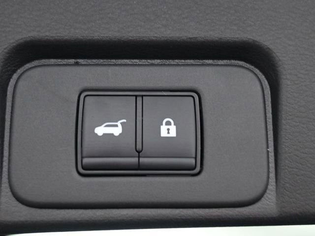 Certified 2025 Nissan Rogue SV image 14