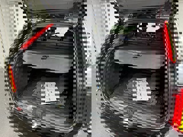 Certified 2025 Cadillac Optiq Sport 2 image 20